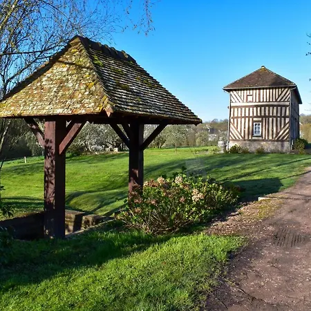 La Maison Du Rond Buisson Surville (Calvados)
