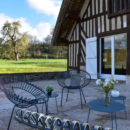 Vila La Maison Du Rond Buisson Surville (Calvados)